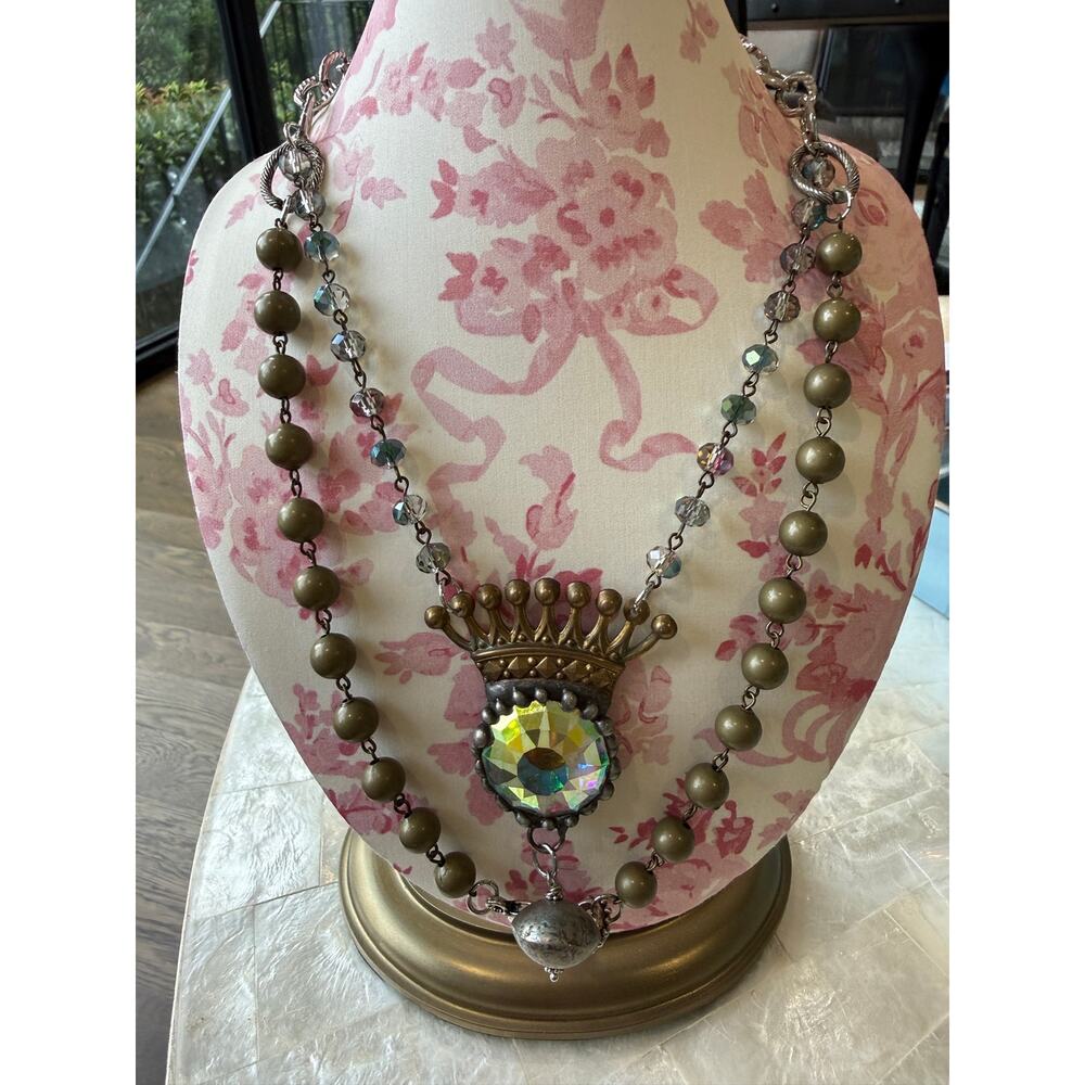 Art by Amy Labbe Queen Crown Sparkle Necklace NWOT